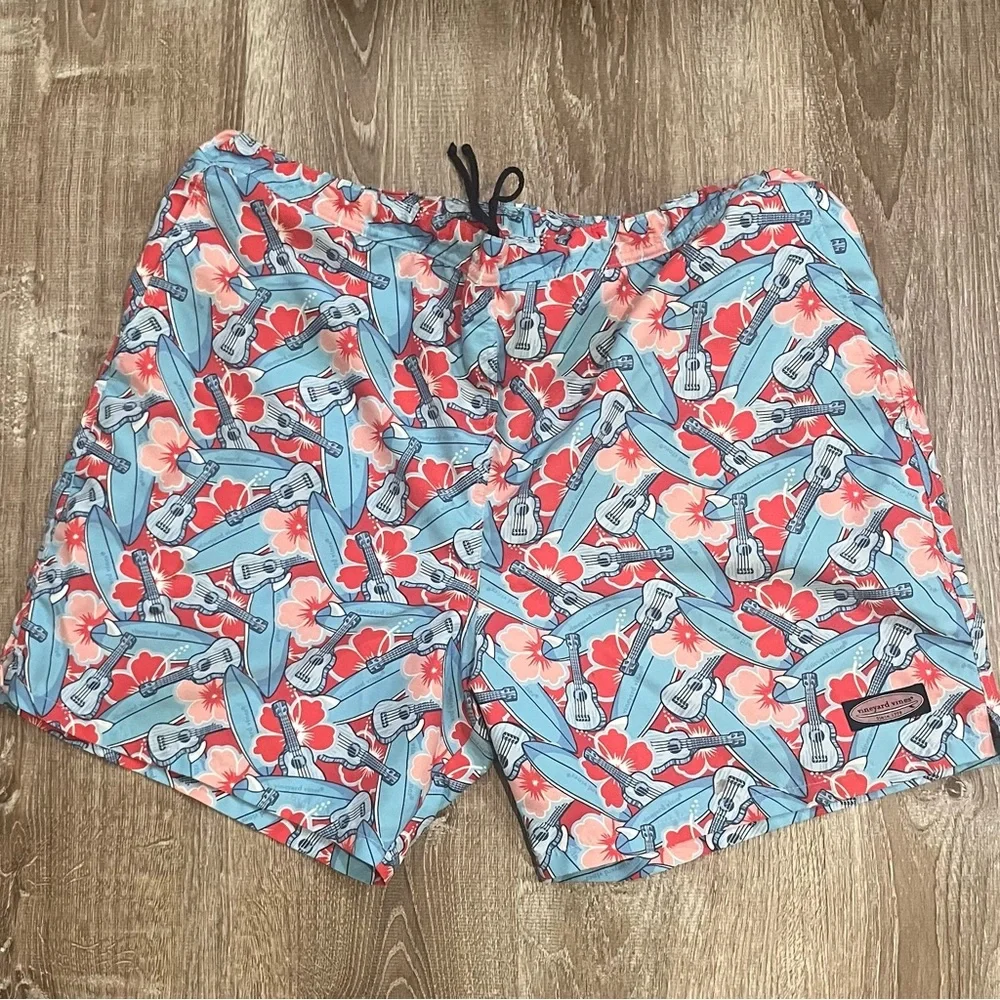 Vineyard Vines fun classic